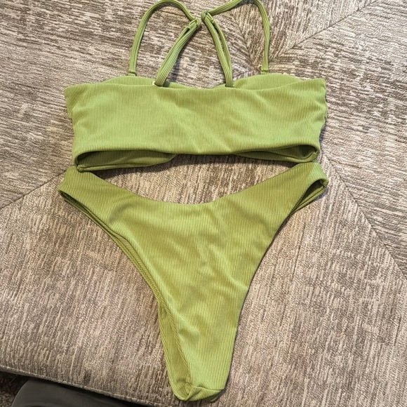 Green Ribbed Bikini Set - Picture 2 of 3
